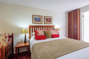 Knysna Log-Inn Hotel