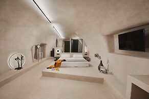 Divine Boutique Cave Experience