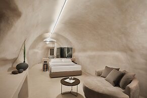 Divine Boutique Cave Experience