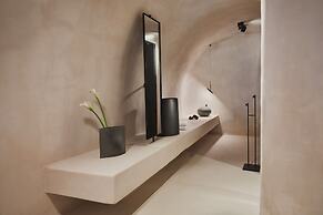 Divine Boutique Cave Experience