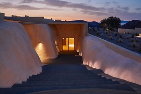 Divine Boutique Cave Experience