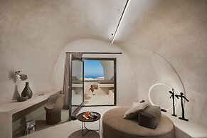 Divine Boutique Cave Experience