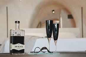 Divine Boutique Cave Experience