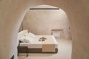 Divine Boutique Cave Experience