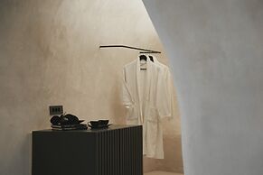 Divine Boutique Cave Experience