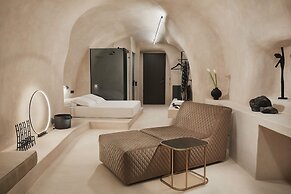 Divine Boutique Cave Experience