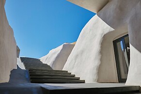 Divine Boutique Cave Experience