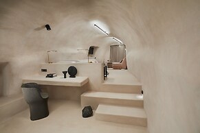 Divine Boutique Cave Experience