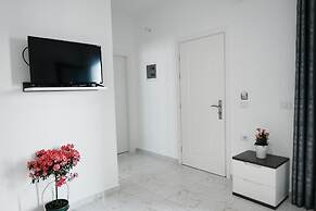Eos ApartHotel
