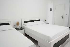 Eos ApartHotel