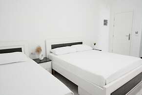 Eos ApartHotel
