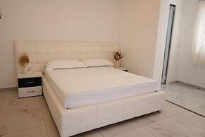 Eos ApartHotel
