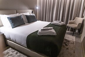 Omid Saldanha Hotel