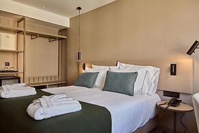 Omid Saldanha Hotel