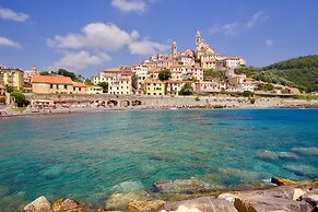 Anne Loren Al Mare