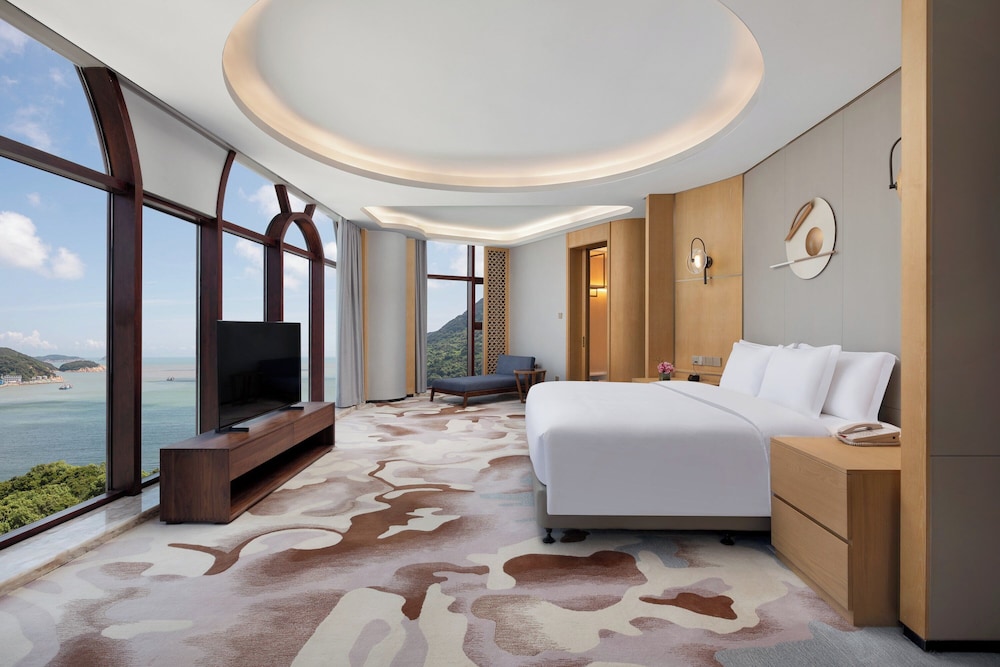 Crowne Plaza Zhoushan Seaview by IHG
