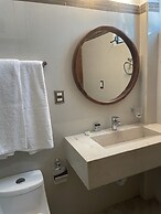 La Loma Suites
