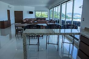 La Loma Suites