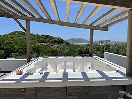 La Loma Suites