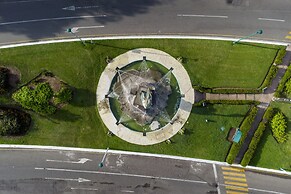 La Loma Suites