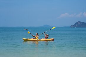 Royal Yao Yai Island Beach Resort -sha Extra Plus+