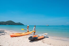 Royal Yao Yai Island Beach Resort -sha Extra Plus+