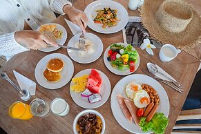Royal Yao Yai Island Beach Resort -sha Extra Plus+
