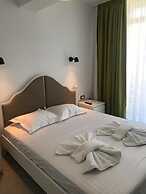 Aparthotel Ella Alezzi