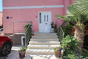 Apartments Ulika
