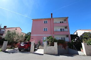 Apartments Ulika