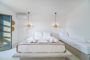 The Amethyst Exclusive Suites Oia