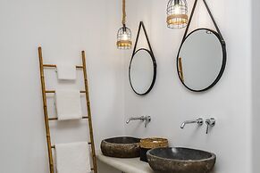 The Amethyst Exclusive Suites Oia