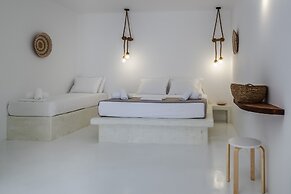 The Amethyst Exclusive Suites Oia