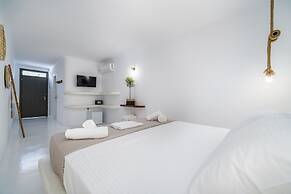 The Amethyst Exclusive Suites Oia