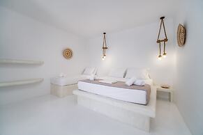 The Amethyst Exclusive Suites Oia