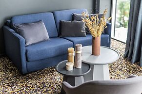 Peak 12 Design Hotel