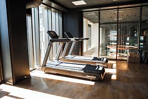 Peak 12 Design Hotel