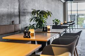 Peak 12 Design Hotel