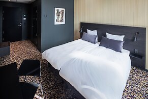 Peak 12 Design Hotel