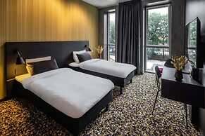 Peak 12 Design Hotel