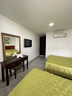 Hotel Cinera