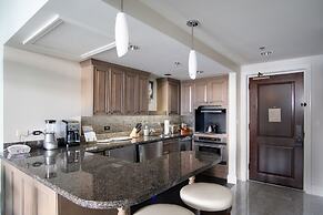 Ritz Carlton Club 3br Residence