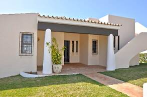 Portuguese Rustic Style Villa With Private Pool