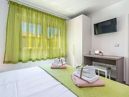 Villa in Novigrad With Private Pool