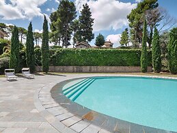 Serene Apartment With Pool