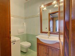 Large Apartment in Hrastovlje With Private Swimming Pool
