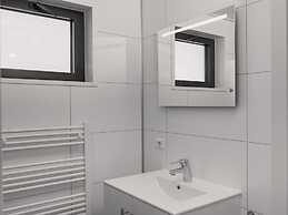 Comfy Lodge with Microwave near Markermeer