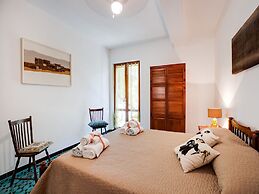 Beachfront Villa With Solarium
