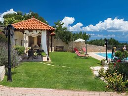 Villa in Tavronitis With Pool & Stunning Views