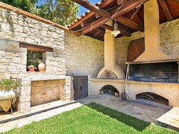 Villa in Tavronitis With Pool & Stunning Views
